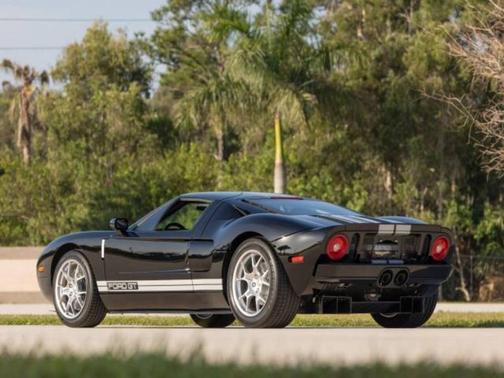 2006 Ford GT Base 2dr Coupe