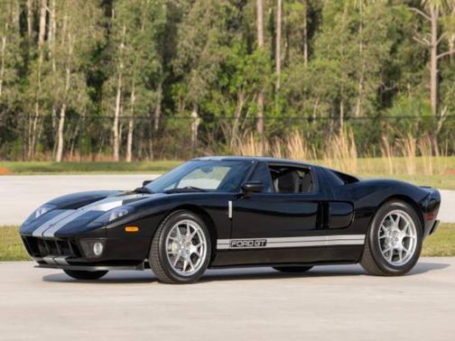 2006 Ford GT Base 2dr Coupe