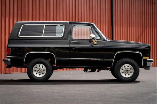 White 1990 GMC Jimmy Base 2dr 4WD SUV