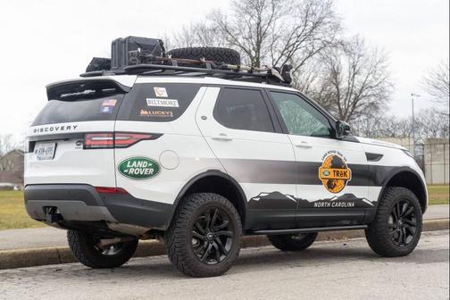 Silver 2020 Land Rover Discovery HSE