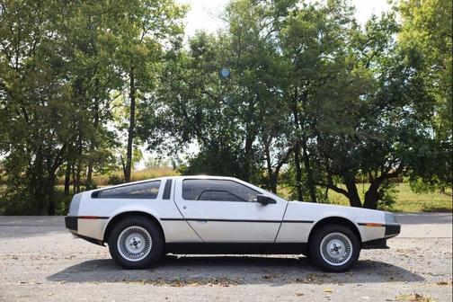 1983 Delorean DMC-12 Base 2dr Coupe
