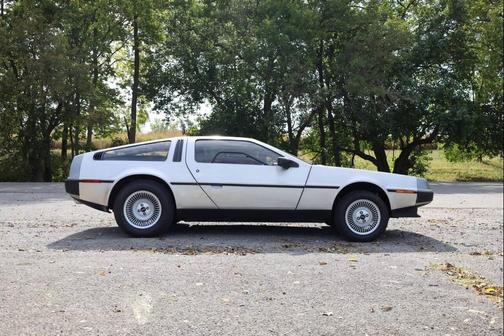 1983 Delorean DMC-12 Base 2dr Coupe
