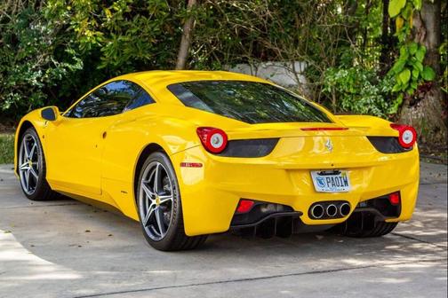 2011 Ferrari 458 Italia Base