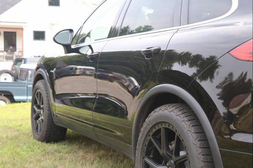 Rhodium Silver Metallic 2015 Porsche Cayenne Diesel