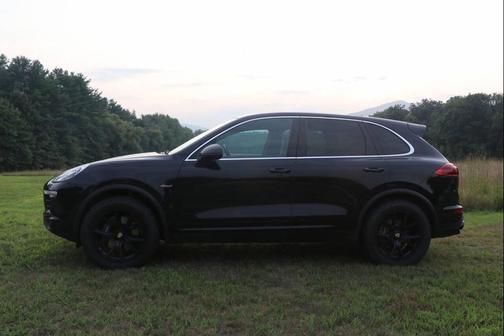 Rhodium Silver Metallic 2015 Porsche Cayenne Diesel