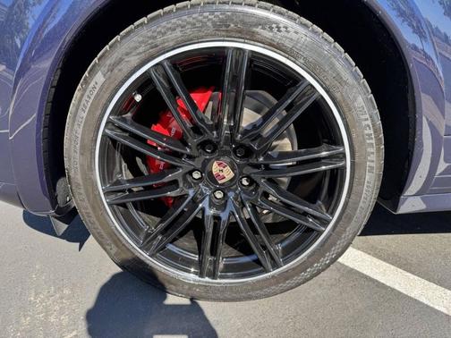 Gray 2014 Porsche Cayenne GTS