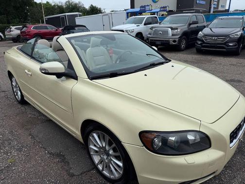 2009 Volvo C70 T5