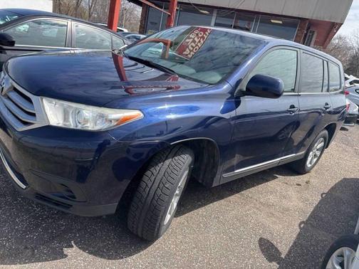 2013 Toyota Highlander SE