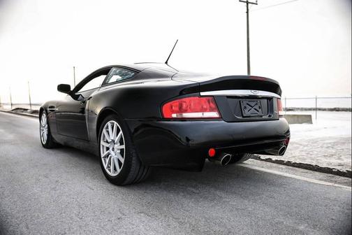 2006 Aston Martin V12 Vanquish S