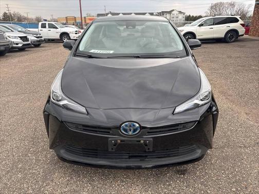 2022 Toyota Prius LE
