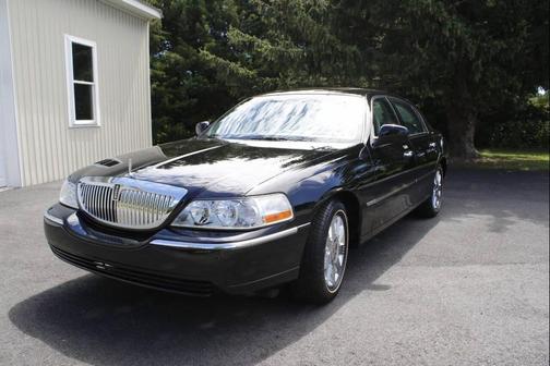 2004 Lincoln Town Car Ultimate