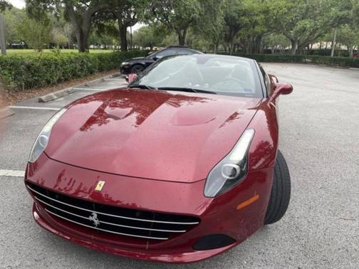 Black 2016 Ferrari California T