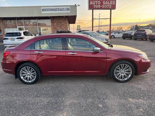 2012 Chrysler 200 Limited
