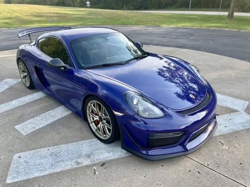 Agate Gray Metallic 2016 Porsche Cayman GT4