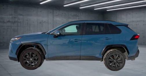 2022 Toyota RAV4 Hybrid SE