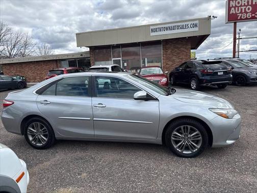 2016 Toyota Camry SE