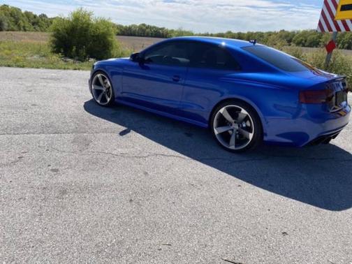 Gray 2014 Audi RS 5 4.2