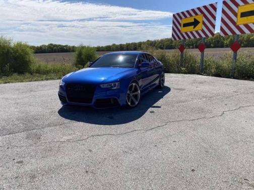 Gray 2014 Audi RS 5 4.2