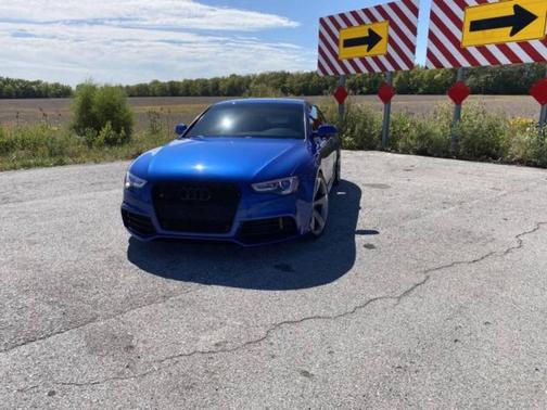 Gray 2014 Audi RS 5 4.2