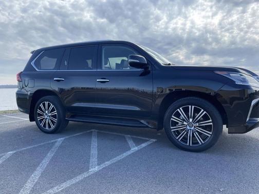 Eminent White Pearl 2021 Lexus LX 570 Three-Row