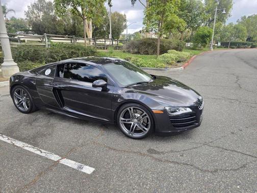 2012 Audi R8 5.2 quattro