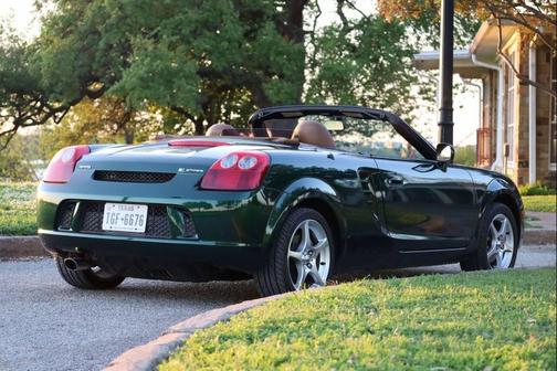 2003 Toyota MR2 Base 2dr Convertible