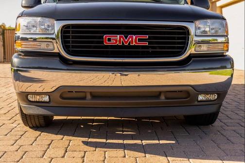 2005 GMC Yukon Fleet 4dr SUV