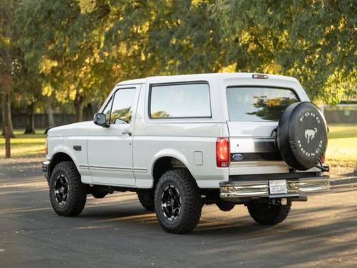 1995 Ford Bronco Eddie Bauer