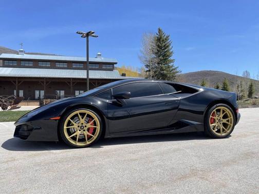 Gray 2017 Lamborghini Huracan LP580-2