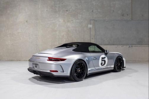 2019 Porsche 911 Speedster 2dr Convertible