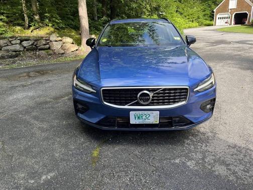 2020 Volvo V60 T5 R-Design