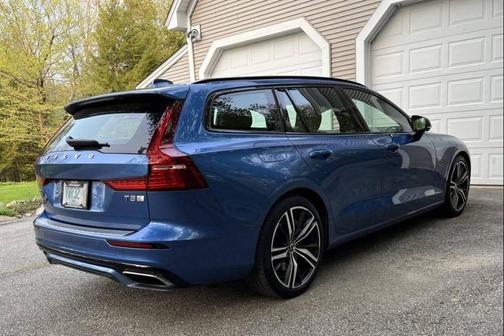 2020 Volvo V60 T5 R-Design