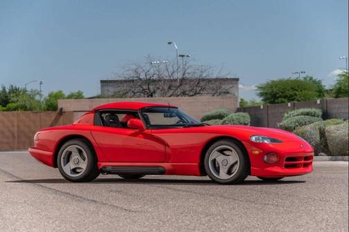 White 1993 Dodge Viper RT/10