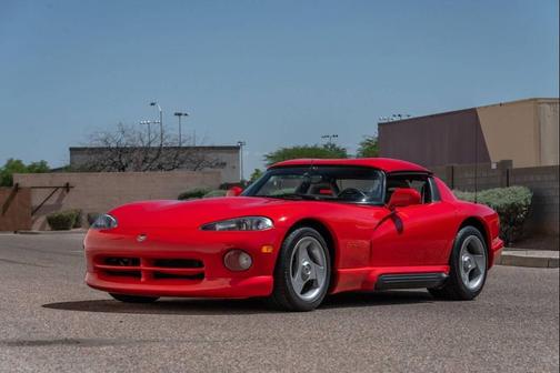 White 1993 Dodge Viper RT/10