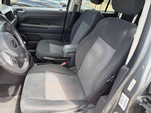 Gray 2011 Jeep Compass Base
