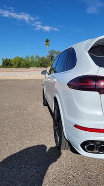 Rhodium Silver Metallic 2017 Porsche Cayenne Turbo S