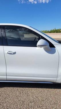 Rhodium Silver Metallic 2017 Porsche Cayenne Turbo S