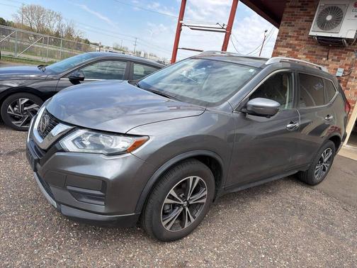 Gun Metallic 2019 Nissan Rogue SV