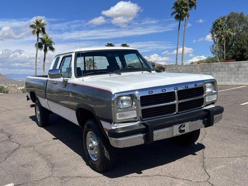 1992 Dodge W250 Base 2dr 4WD Extended Cab LB