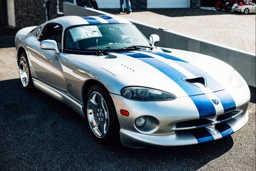 Gray 1999 Dodge Viper GTS