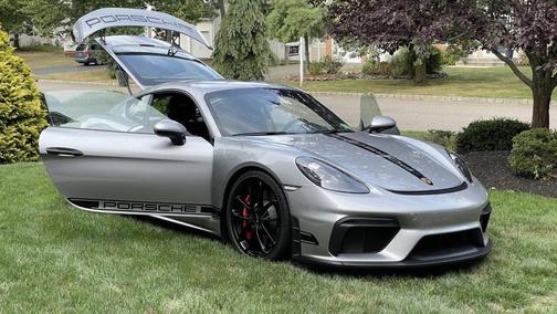 GT Silver Metallic 2021 Porsche 718 Cayman GT4