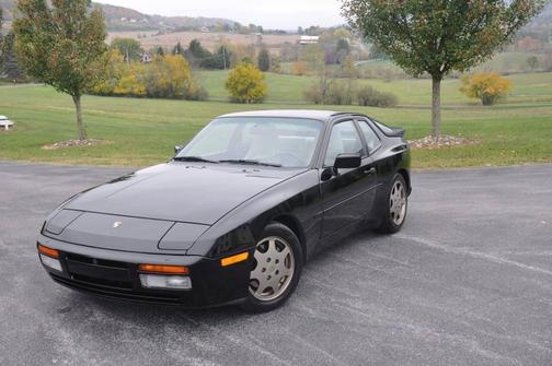 Black 1989 Porsche 944 Turbo 2dr Hatchback
