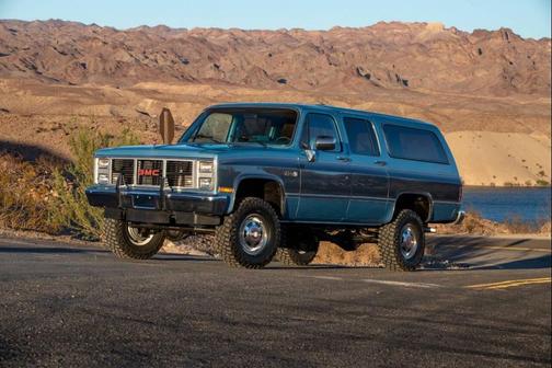 Gray 1987 GMC Suburban V2500 4dr 4WD SUV