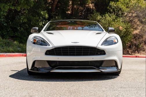 Silver 2014 Aston Martin Vanquish Base 2dr Coupe