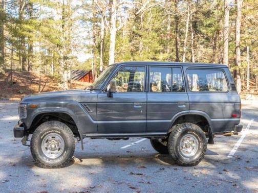 1990 Toyota Land Cruiser Base