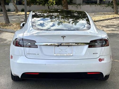 2017 Tesla Model S 100D