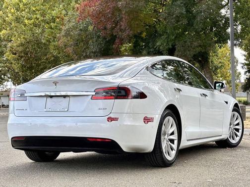 2017 Tesla Model S 100D