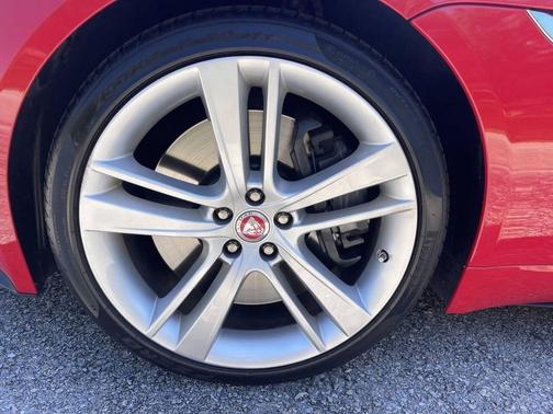 Rhodium Silver Metallic 2015 Jaguar F-TYPE V8 S