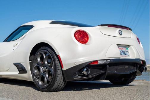 2015 Alfa Romeo 4C Launch Edition