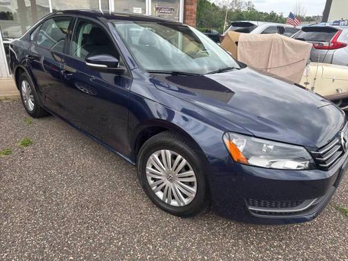 Night Blue Metallic 2014 Volkswagen Passat 1.8T S